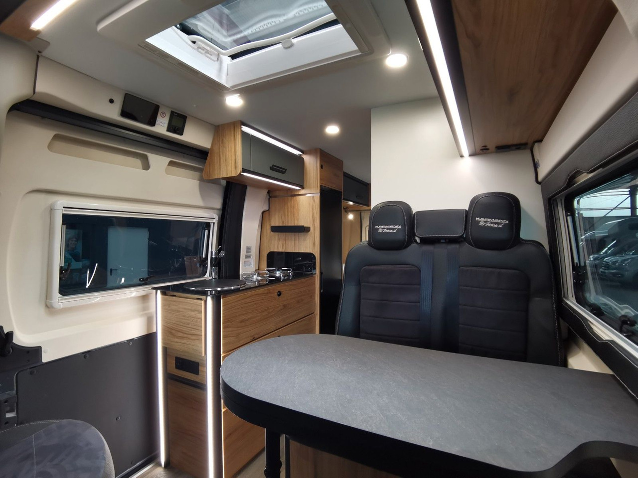 Buscamper Karmann DEXTER 580 /-MODELL 2026-/ PANORAMA DACHFENSTER: afbeelding 11 Buscamper Karmann DEXTER 580 /-MODELL 2026-/ PANORAMA DACHFENSTER: afbeelding 11