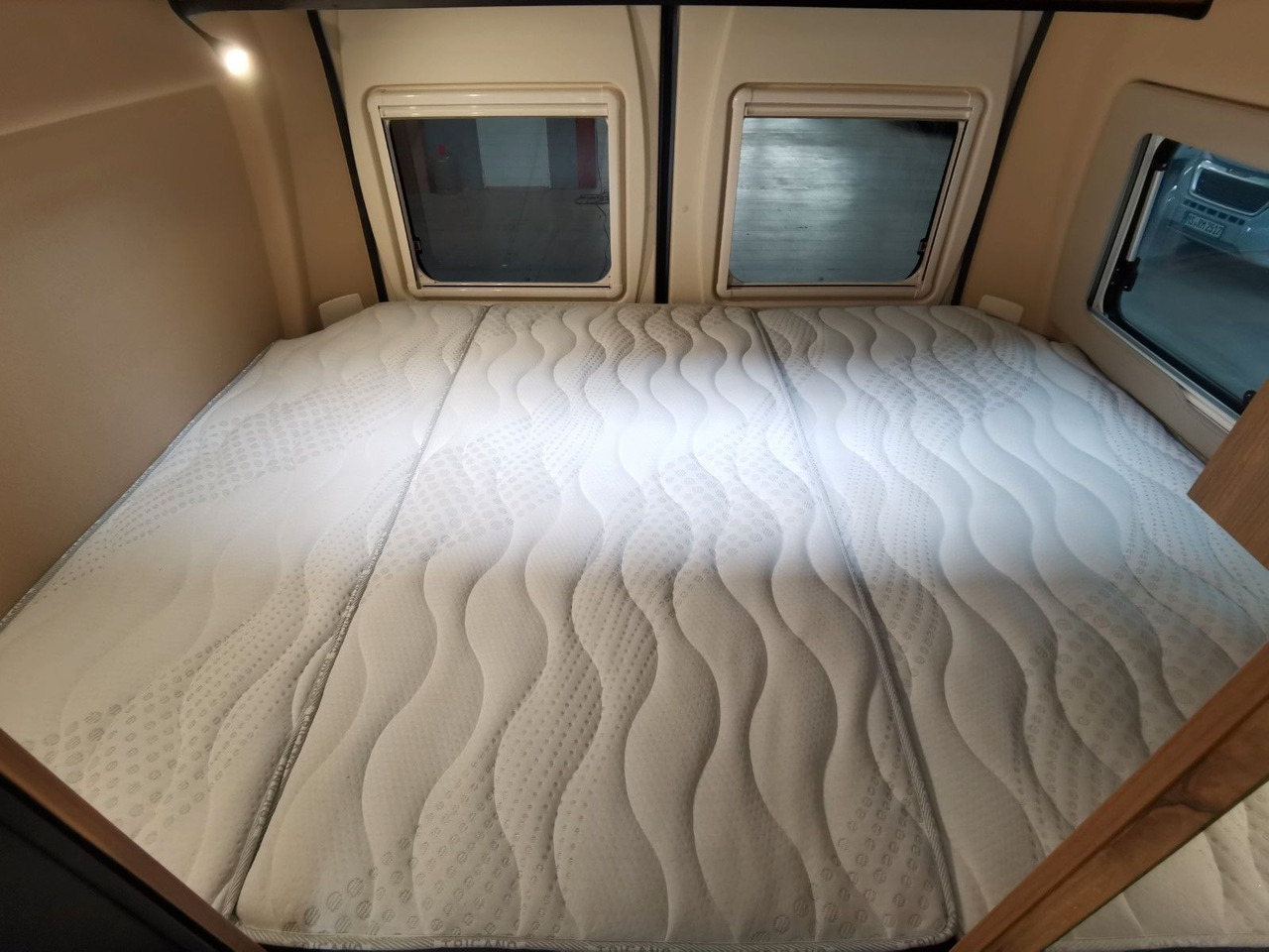 Buscamper Karmann DEXTER 580 /-MODELL 2026-/ PANORAMA DACHFENSTER: afbeelding 17 Buscamper Karmann DEXTER 580 /-MODELL 2026-/ PANORAMA DACHFENSTER: afbeelding 17