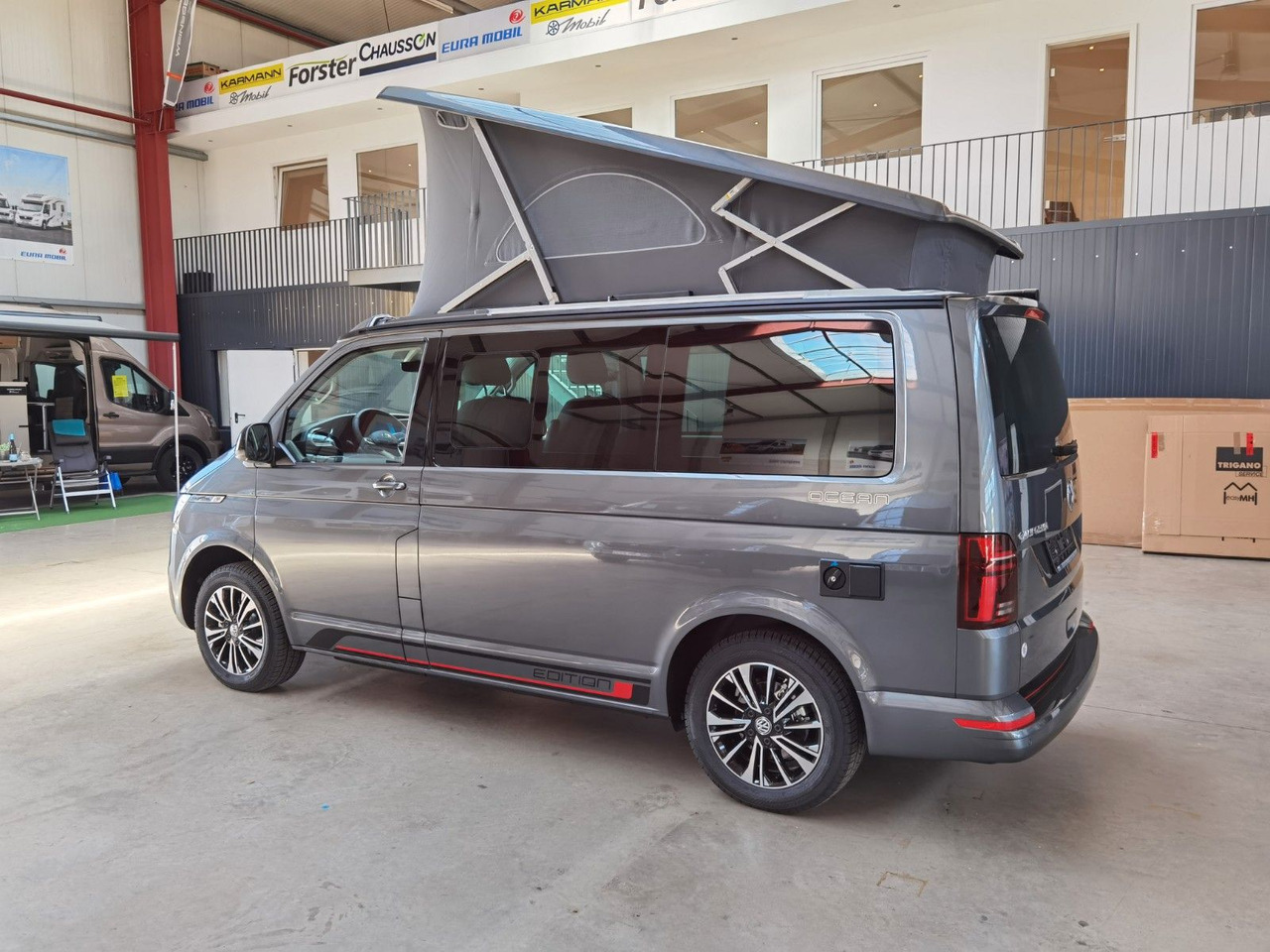 Volkswagen T6.1 CALIFORNIA OCEAN EDITION / DSG / NAVI / ACC - Personenvervoer: afbeelding 5 Volkswagen T6.1 CALIFORNIA OCEAN EDITION / DSG / NAVI / ACC - Personenvervoer: afbeelding 5