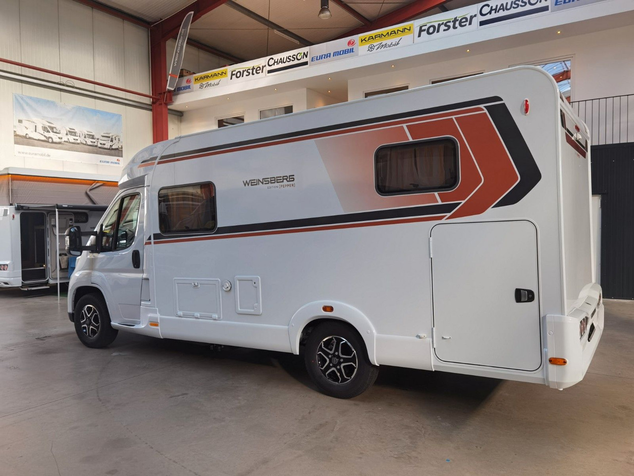 Weinsberg CARACOMPACT 600 MEG PEPPER / 180PS- 8G-AUTOMATIK - Half integraal camper: afbeelding 5 Weinsberg CARACOMPACT 600 MEG PEPPER / 180PS- 8G-AUTOMATIK - Half integraal camper: afbeelding 5