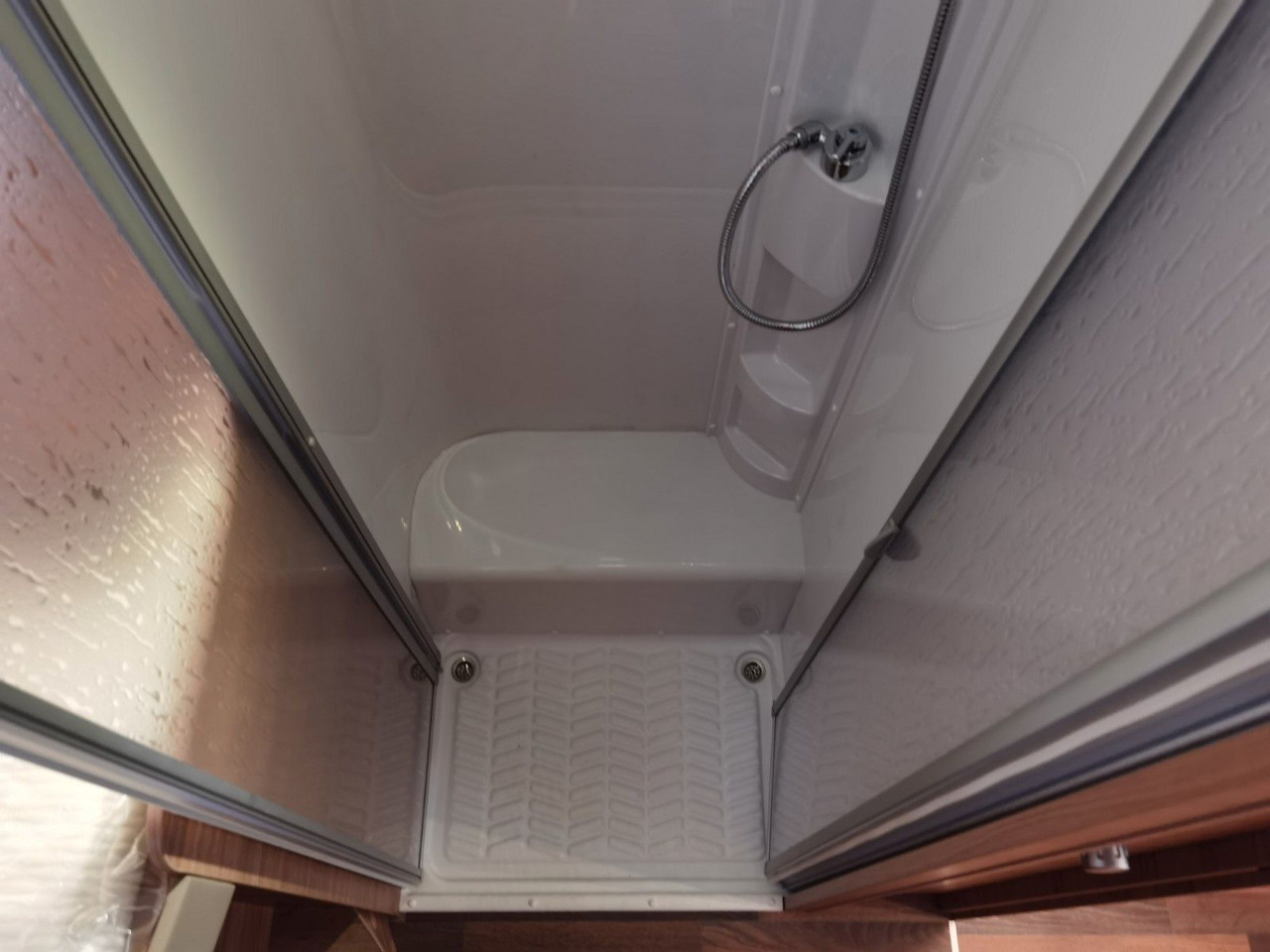 Leasing  Weinsberg CARASUITE 650 MG / 140PS / HECKBETT & HUBBETT Weinsberg CARASUITE 650 MG / 140PS / HECKBETT & HUBBETT: afbeelding 26