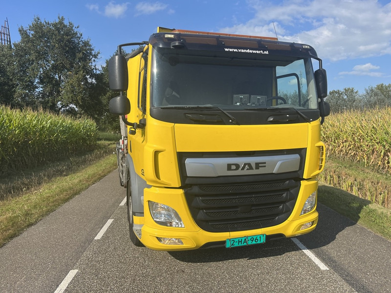 DAF CF 290 - Vuilniswagen: afbeelding 4 DAF CF 290 - Vuilniswagen: afbeelding 4
