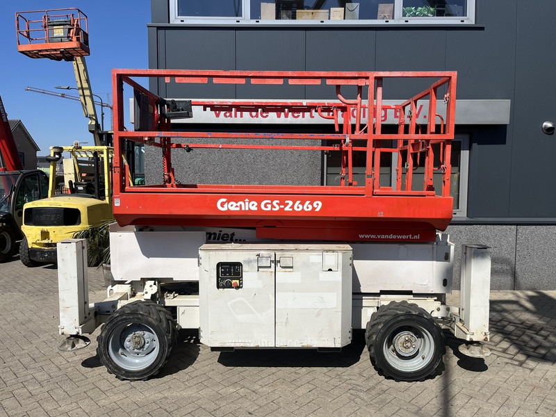 Genie GS 2669 RT Hoogwerker / arbeitsbuhne - Schaarlift: afbeelding 1 Genie GS 2669 RT Hoogwerker / arbeitsbuhne - Schaarlift: afbeelding 1
