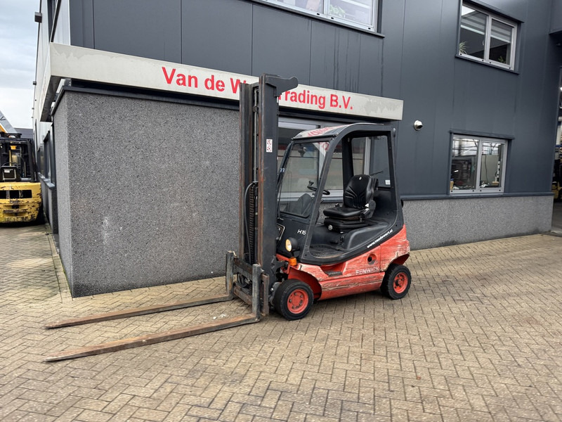 Linde H16T-03 Triplex 540 Freelift / Sideshift LPG 2006 - LPG heftruck: afbeelding 2 Linde H16T-03 Triplex 540 Freelift / Sideshift LPG 2006 - LPG heftruck: afbeelding 2