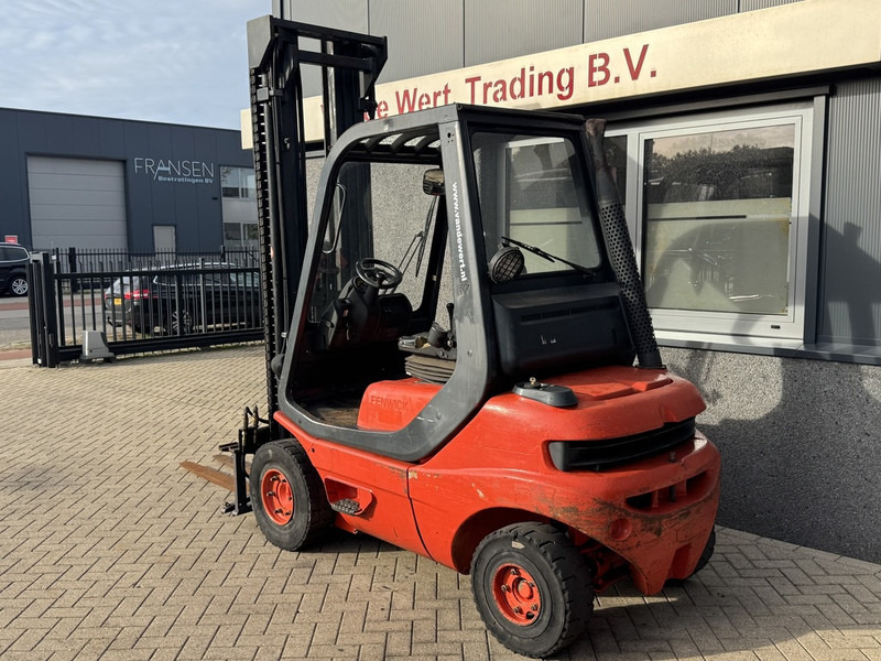 Linde H25D-02 Triplo 640 Freelift / Sideshift / 4e functie Diesel 1995 - Diesel heftruck: afbeelding 4 Linde H25D-02 Triplo 640 Freelift / Sideshift / 4e functie Diesel 1995 - Diesel heftruck: afbeelding 4