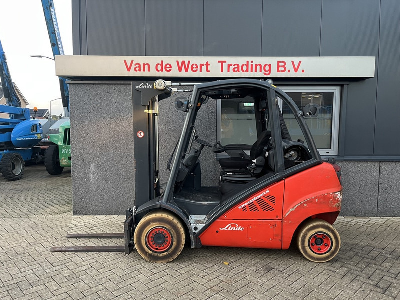 Linde H25T triplo465 sideshift 4e functie 2010 LPG - LPG heftruck: afbeelding 1 Linde H25T triplo465 sideshift 4e functie 2010 LPG - LPG heftruck: afbeelding 1