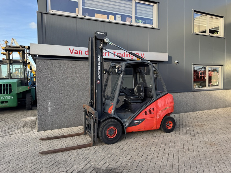 Linde H30D-02 Duplo 450 Sideshift / Vorkversteller VW Diesel 2014 - Diesel heftruck: afbeelding 2 Linde H30D-02 Duplo 450 Sideshift / Vorkversteller VW Diesel 2014 - Diesel heftruck: afbeelding 2
