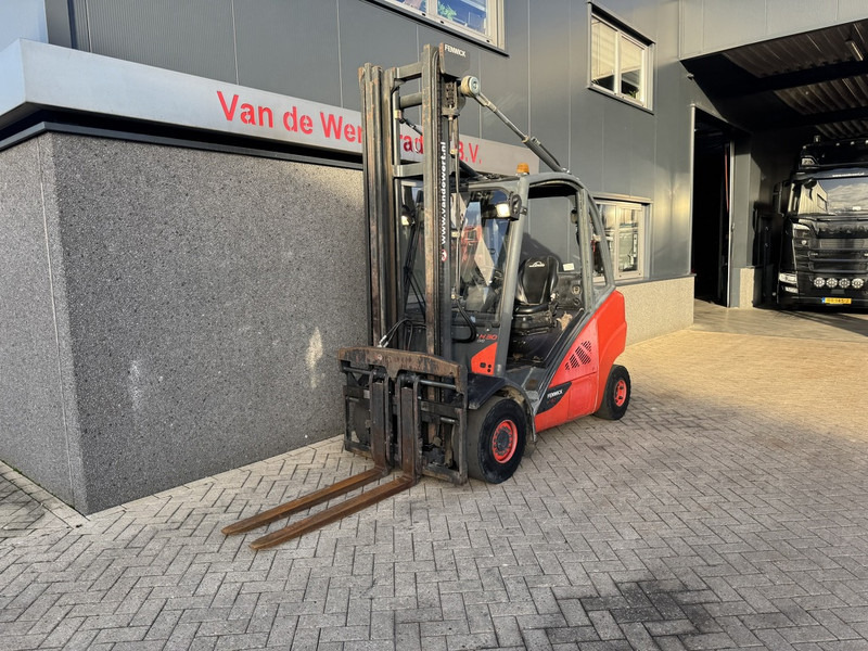 Linde H30D-02 Duplo 450 Sideshift / Vorkversteller VW Diesel 2014 - Diesel heftruck: afbeelding 3 Linde H30D-02 Duplo 450 Sideshift / Vorkversteller VW Diesel 2014 - Diesel heftruck: afbeelding 3