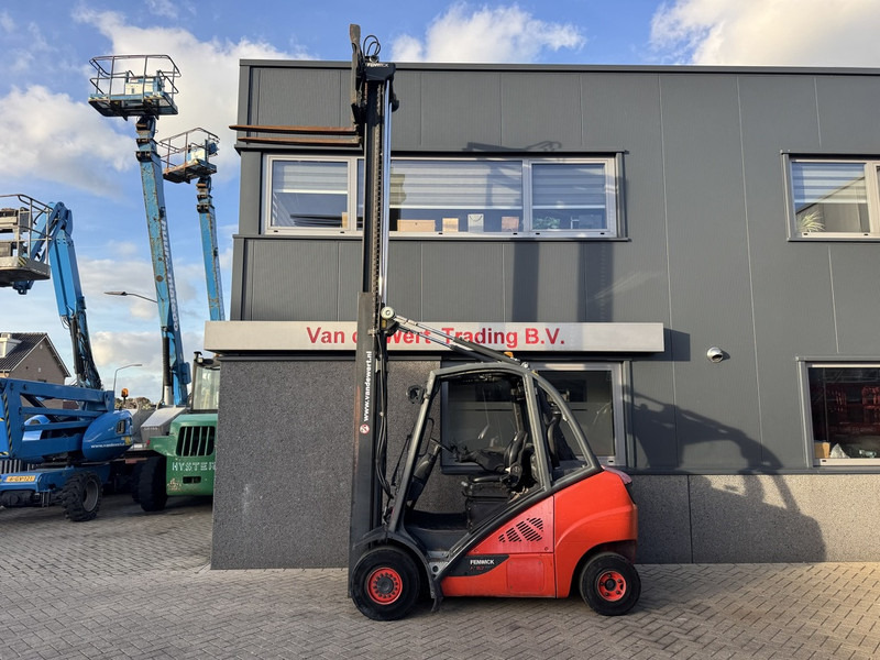 Linde H30D-02 Duplo 450 Sideshift / Vorkversteller VW Diesel 2014 - Diesel heftruck: afbeelding 5 Linde H30D-02 Duplo 450 Sideshift / Vorkversteller VW Diesel 2014 - Diesel heftruck: afbeelding 5