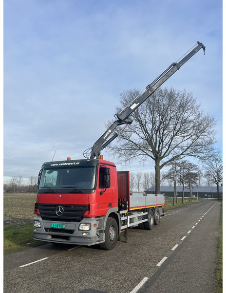 Mercedes-Benz ACTROS 2832 - MKG HKL140 - automaat - EURO5 -lift/stuur as - 600dkm - 2006 - Vrachtwagen met open laadbak, Kraanwagen: afbeelding 2 Mercedes-Benz ACTROS 2832 - MKG HKL140 - automaat - EURO5 -lift/stuur as - 600dkm - 2006 - Vrachtwagen met open laadbak, Kraanwagen: afbeelding 2