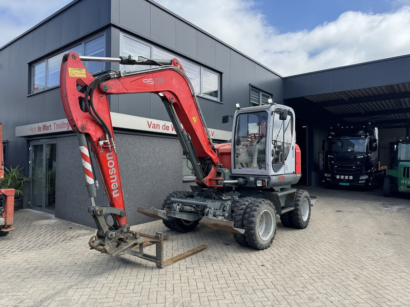 Neuson 9503 WD Mobiele Kraan 2009 Palletvork, Smalle Bak / Breede Bak 8860hours Deutz Diesel. - Mobiele kraan: afbeelding 2 Neuson 9503 WD Mobiele Kraan 2009 Palletvork, Smalle Bak / Breede Bak 8860hours Deutz Diesel. - Mobiele kraan: afbeelding 2