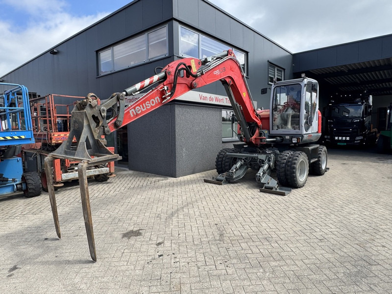 Mobiele kraan Neuson 9503 WD Mobiele Kraan 2009 Palletvork, Stenenklem, 2x Bak 8860hours Deutz Diesel: afbeelding 7