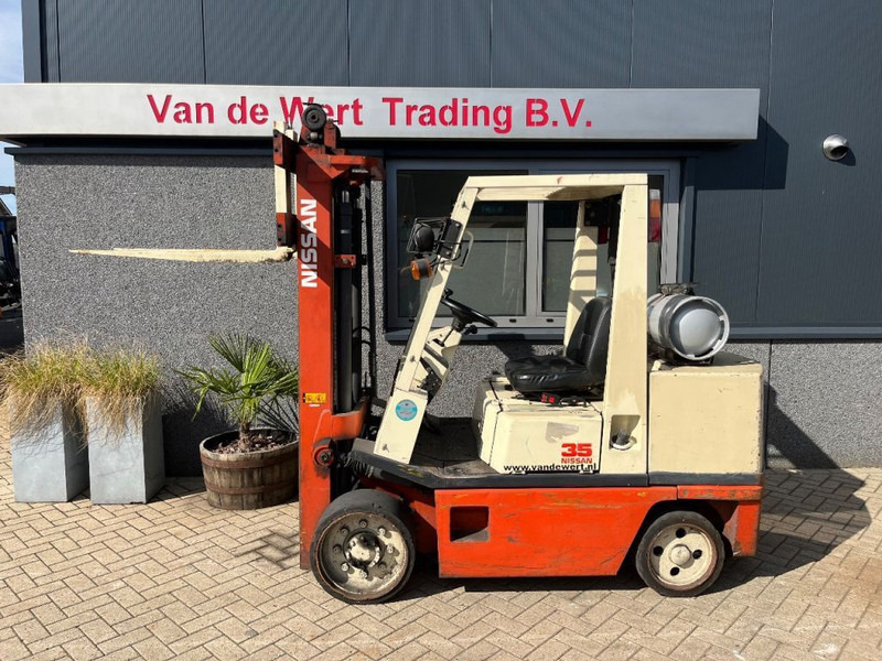 Nissan FG35U heftruck dulpo310 freelift 3e functie LPG COMPACT - LPG heftruck: afbeelding 3 Nissan FG35U heftruck dulpo310 freelift 3e functie LPG COMPACT - LPG heftruck: afbeelding 3