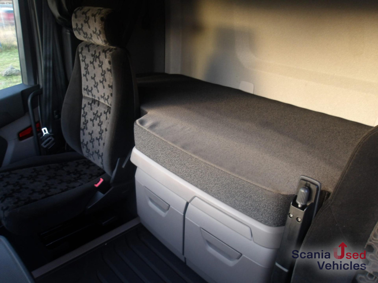 Trekker SCANIA R 460 A4x2NA Schubbodenhydraulik: afbeelding 12 Trekker SCANIA R 460 A4x2NA Schubbodenhydraulik: afbeelding 12