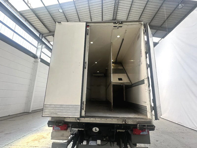 MAN TGX 26.360 steerable lift axles / hefbare stuurasen / essieux relevables directionnels - Koelwagen vrachtwagen: afbeelding 5 MAN TGX 26.360 steerable lift axles / hefbare stuurasen / essieux relevables directionnels - Koelwagen vrachtwagen: afbeelding 5