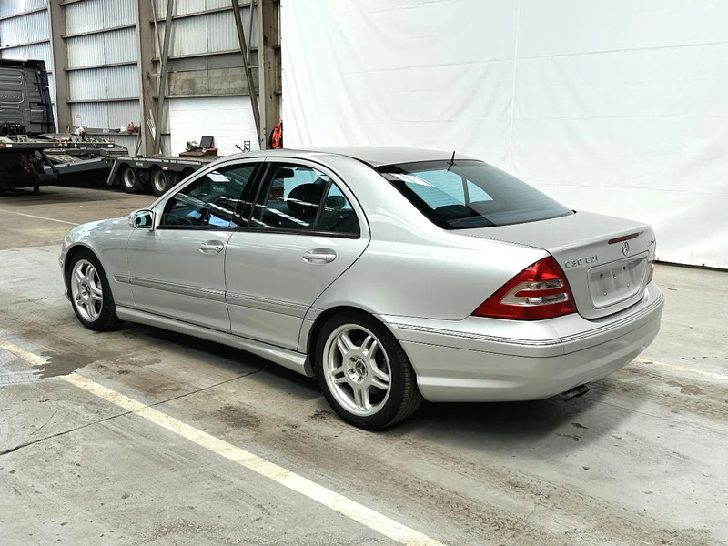 Mercedes-Benz C-Klasse C30 CDI / AMG /DIESEL TURBO 33795 km - Sedan: afbeelding 3 Mercedes-Benz C-Klasse C30 CDI / AMG /DIESEL TURBO 33795 km - Sedan: afbeelding 3