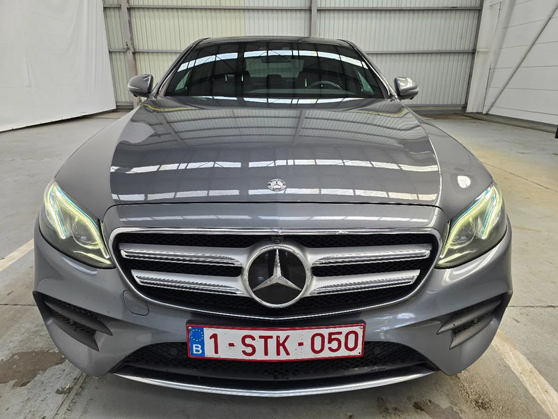 Mercedes-Benz E-Klasse 350 / AMG Line / 9G / PANO / Designo / FULL OPTION / MOTORPROBLEM-PROBLEME DE MOTEUR -MOTORPROBLEM - Sedan: afbeelding 2 Mercedes-Benz E-Klasse 350 / AMG Line / 9G / PANO / Designo / FULL OPTION / MOTORPROBLEM-PROBLEME DE MOTEUR -MOTORPROBLEM - Sedan: afbeelding 2