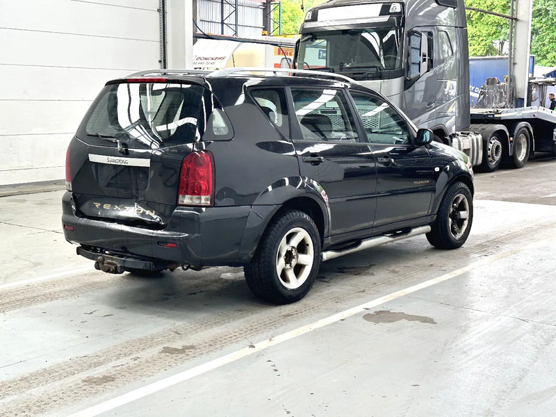SsangYong Rexton AIRCO / LEATHER / MOTEUR MERCEDES - MERCEDES MOTOR - SUV: afbeelding 5 SsangYong Rexton AIRCO / LEATHER / MOTEUR MERCEDES - MERCEDES MOTOR - SUV: afbeelding 5