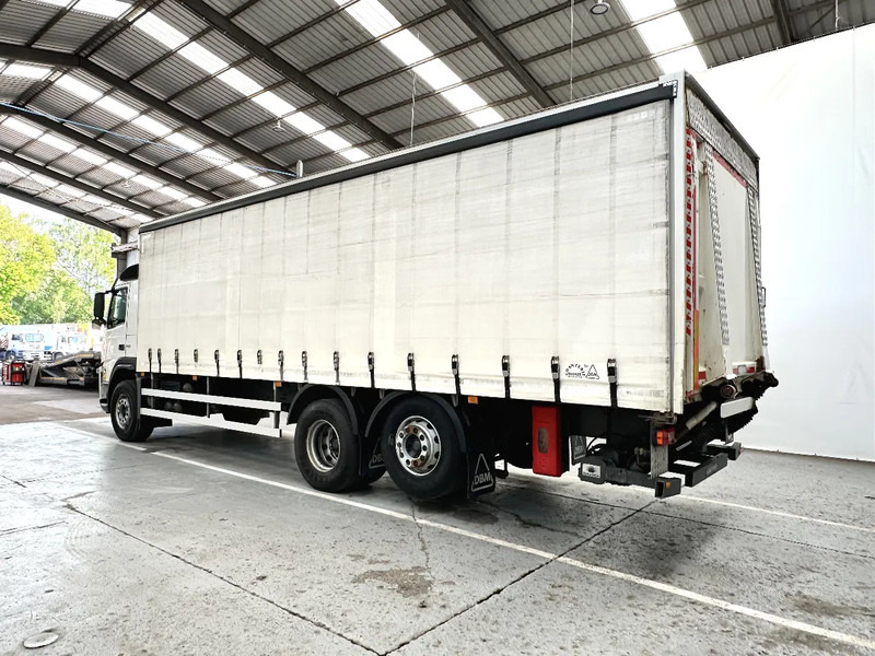 Volvo FM 330 / Essieu relevable et directionnel / Steerable lift axle / Lift as en stuuras - Schuifzeilen vrachtwagen: afbeelding 3 Volvo FM 330 / Essieu relevable et directionnel / Steerable lift axle / Lift as en stuuras - Schuifzeilen vrachtwagen: afbeelding 3