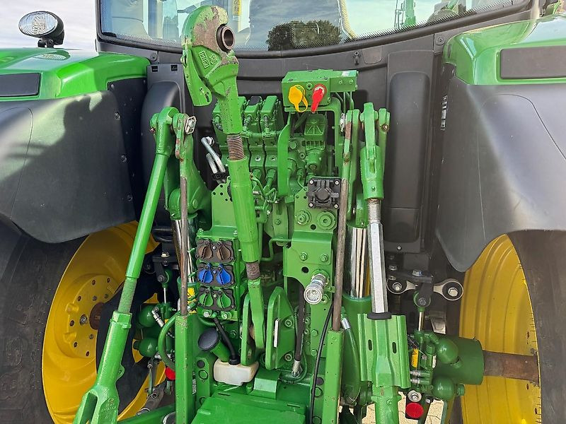 John Deere 6R130 AP 50KM + VOORLADER 2023 895 UUR STEEKASSEN!!! - Tractor: afbeelding 4 John Deere 6R130 AP 50KM + VOORLADER 2023 895 UUR STEEKASSEN!!! - Tractor: afbeelding 4