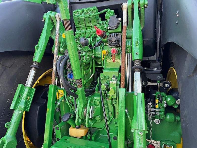 John Deere 6R195 AP 50KM COMMAND-PRO 2023!! - Tractor: afbeelding 4 John Deere 6R195 AP 50KM COMMAND-PRO 2023!! - Tractor: afbeelding 4