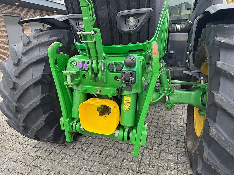 John Deere 6R250 AP 50KM COMMAND-PRO FH+FA 2022 2800 UUR!!! - Tractor: afbeelding 2 John Deere 6R250 AP 50KM COMMAND-PRO FH+FA 2022 2800 UUR!!! - Tractor: afbeelding 2
