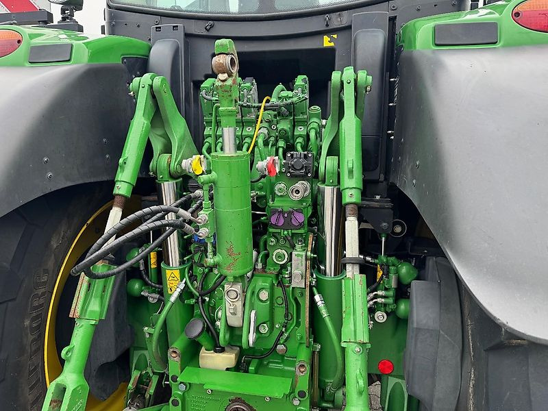 John Deere 6R250 AP 50KM COMMAND-PRO FH+FA 2022 2800 UUR!!! - Tractor: afbeelding 5 John Deere 6R250 AP 50KM COMMAND-PRO FH+FA 2022 2800 UUR!!! - Tractor: afbeelding 5