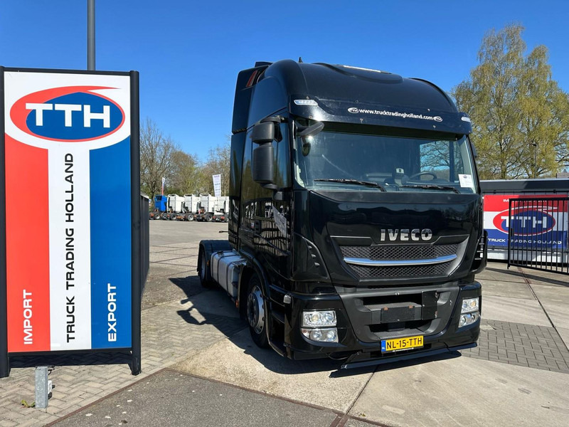 Iveco AS440S46T/FP-LT HI-WAY 2x fueltank height adjustable 5th wheel - Trekker: afbeelding 1 Iveco AS440S46T/FP-LT HI-WAY 2x fueltank height adjustable 5th wheel - Trekker: afbeelding 1