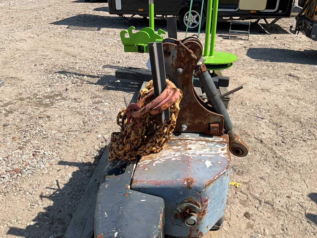 1500 kg - Voorlader voor tractor: afbeelding 4 1500 kg - Voorlader voor tractor: afbeelding 4