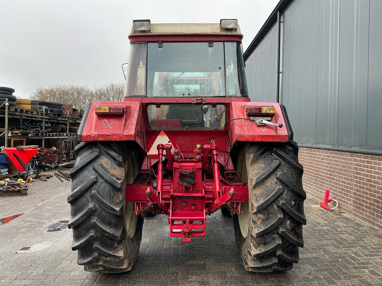 1982 INTERNATIONAL HARVESTER 845 XL ALL-WHEEL DRIVE FARM TRACTOR - Tractor: afbeelding 5 1982 INTERNATIONAL HARVESTER 845 XL ALL-WHEEL DRIVE FARM TRACTOR - Tractor: afbeelding 5