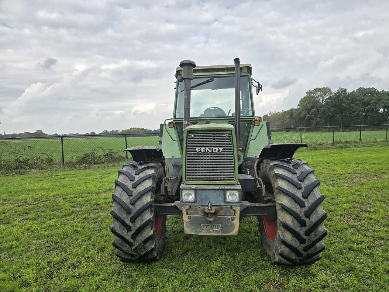 1986 FENDT 612 LSA TURBOMATIK ALL-WHEEL DRIVE FARM TRACTOR - Tractor: afbeelding 2 1986 FENDT 612 LSA TURBOMATIK ALL-WHEEL DRIVE FARM TRACTOR - Tractor: afbeelding 2