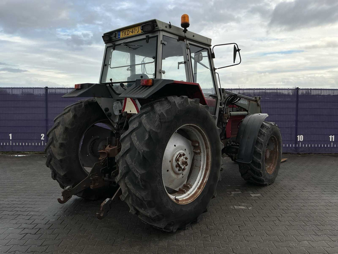 1996 MASSEY FERGUSON 399 FOUR WHEEL DRIVE FARM TRACTOR - Tractor: afbeelding 4 1996 MASSEY FERGUSON 399 FOUR WHEEL DRIVE FARM TRACTOR - Tractor: afbeelding 4