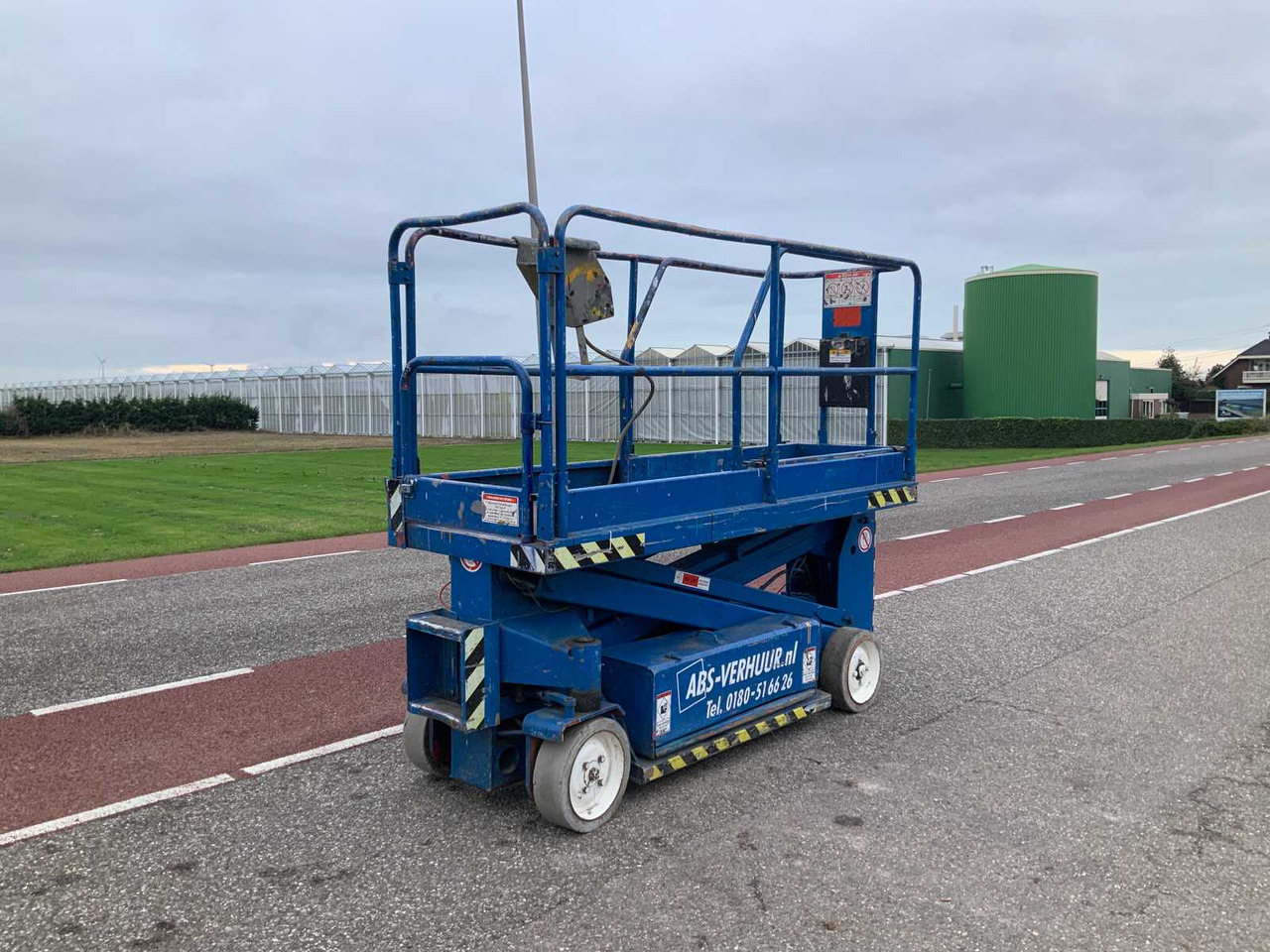 1999 UPRIGHT SL20 AERIAL PLATFORM - Hoogwerker: afbeelding 3 1999 UPRIGHT SL20 AERIAL PLATFORM - Hoogwerker: afbeelding 3