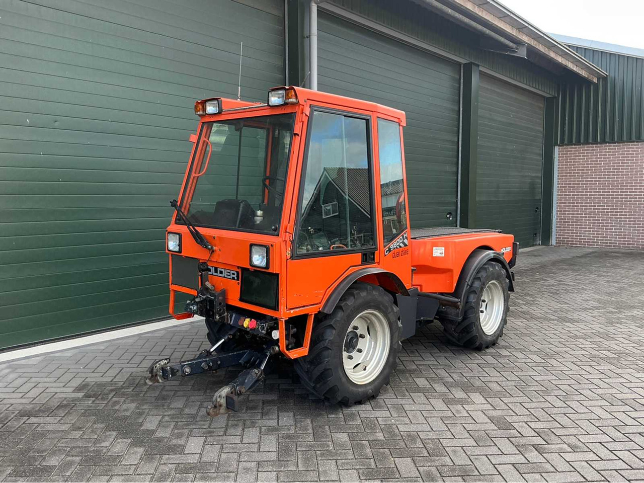 2001 HOLDER C9800H TOOL CARRIER - Tractor: afbeelding 1 2001 HOLDER C9800H TOOL CARRIER - Tractor: afbeelding 1