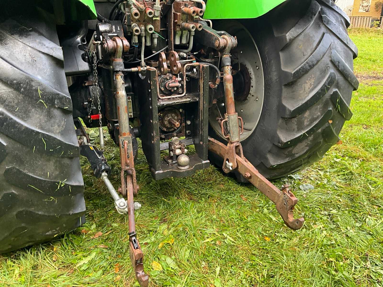 Tractor 2002 DEUTZ-FAHR AGROTRON 135 MK ALL-WHEEL DRIVE FARM TRACTOR: afbeelding 16 Tractor 2002 DEUTZ-FAHR AGROTRON 135 MK ALL-WHEEL DRIVE FARM TRACTOR: afbeelding 16