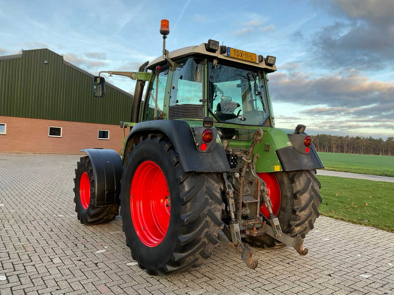Tractor 2005 FENDT FARMER 412 VARIO ALL-WHEEL DRIVE FARM TRACTOR: afbeelding 7 Tractor 2005 FENDT FARMER 412 VARIO ALL-WHEEL DRIVE FARM TRACTOR: afbeelding 7
