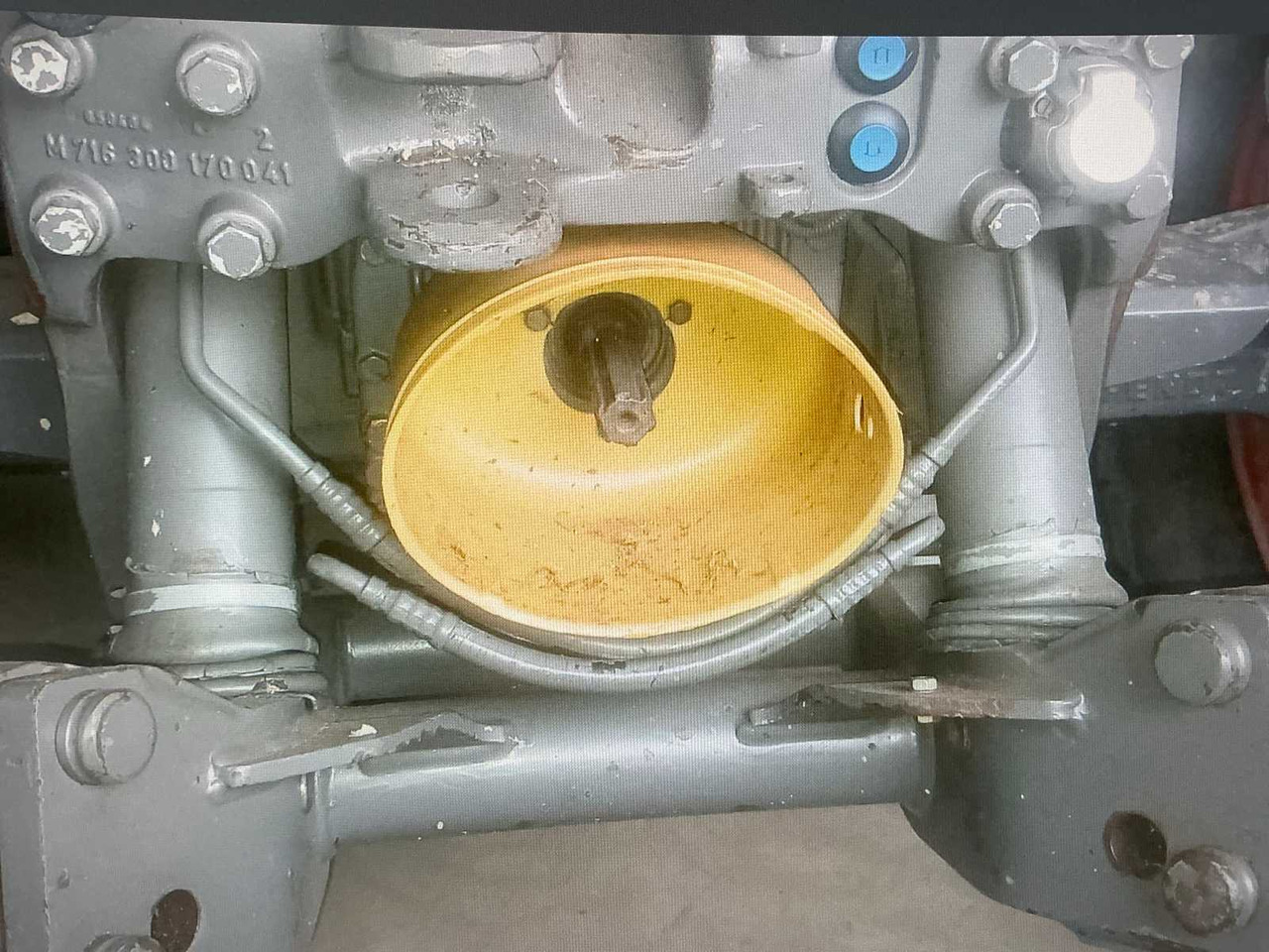 Tractor 2006 FENDT 817 VARIO ALL-WHEEL DRIVE FARM TRACTOR: afbeelding 12 Tractor 2006 FENDT 817 VARIO ALL-WHEEL DRIVE FARM TRACTOR: afbeelding 12