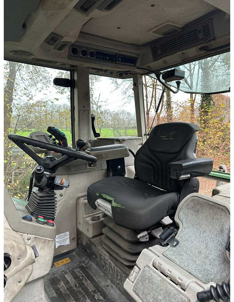 Tractor 2006 FENDT 818 VARIO TMS ALL-WHEEL DRIVE FARM TRACTOR: afbeelding 8 Tractor 2006 FENDT 818 VARIO TMS ALL-WHEEL DRIVE FARM TRACTOR: afbeelding 8