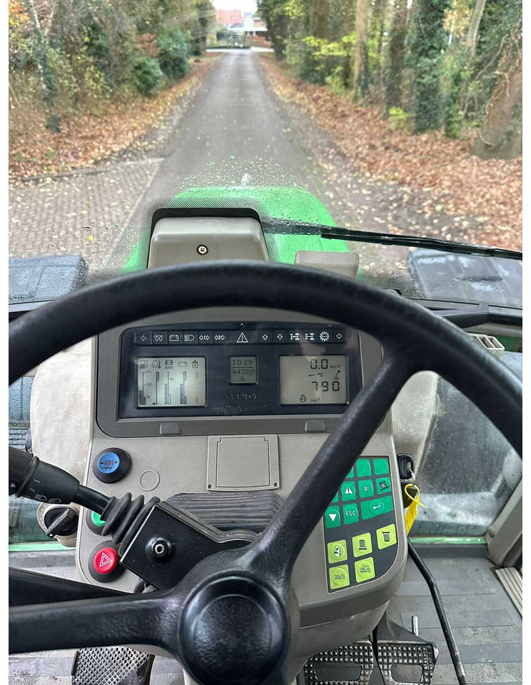 Tractor 2006 FENDT 818 VARIO TMS ALL-WHEEL DRIVE FARM TRACTOR: afbeelding 10 Tractor 2006 FENDT 818 VARIO TMS ALL-WHEEL DRIVE FARM TRACTOR: afbeelding 10