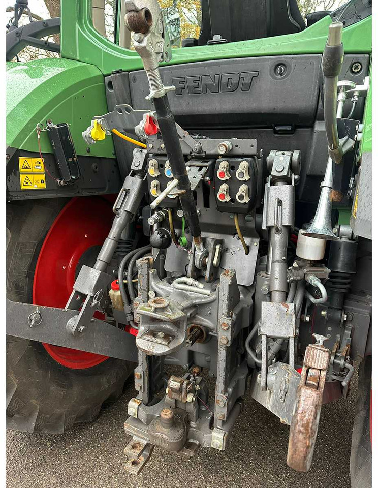 Tractor 2006 FENDT 818 VARIO TMS ALL-WHEEL DRIVE FARM TRACTOR: afbeelding 6 Tractor 2006 FENDT 818 VARIO TMS ALL-WHEEL DRIVE FARM TRACTOR: afbeelding 6