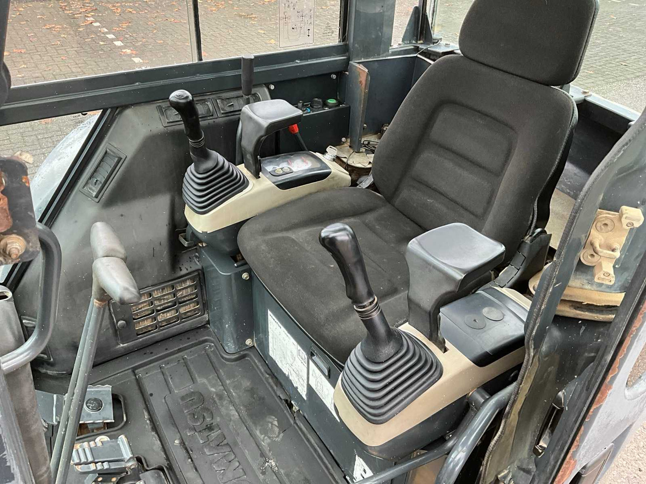 Graafmachine 2006 KOMATSU PC35MR-2 MIDI EXCAVATOR: afbeelding 25