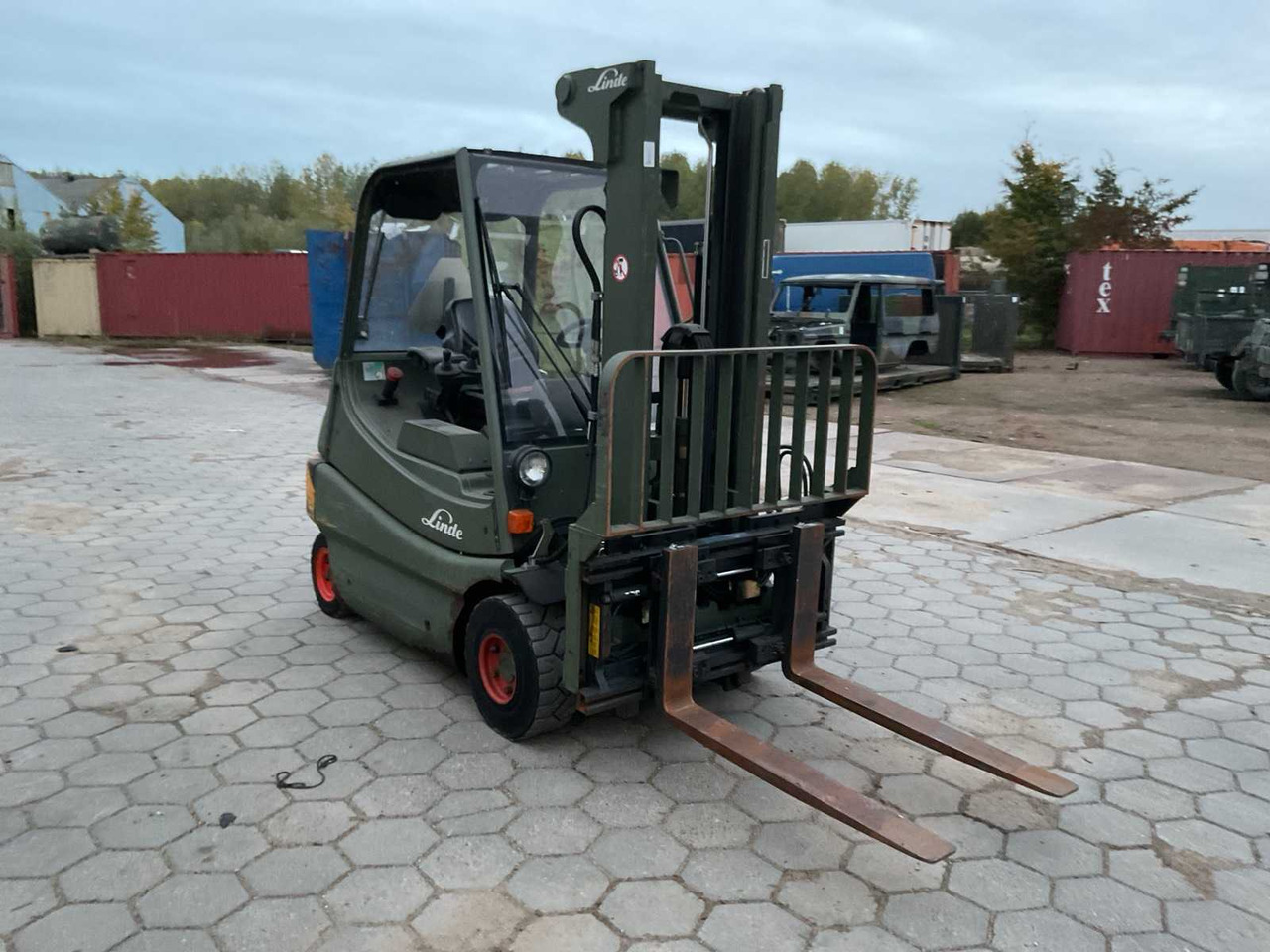 2009 LINDE E35 FORKLIFT - Heftruck: afbeelding 2 2009 LINDE E35 FORKLIFT - Heftruck: afbeelding 2