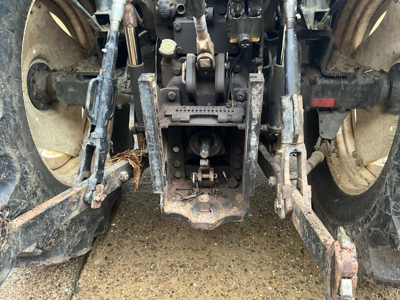 Tractor 2009 NEW HOLLAND T6050 FOUR WHEEL DRIVE FARM TRACTOR: afbeelding 17