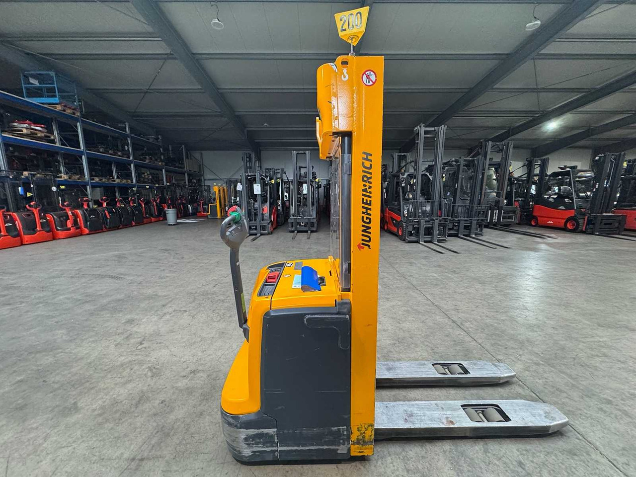 2013 JUNGHEINRICH EJC220 2,000KG STACKER PALLET TRUCK ANT FREE LIFT - Heftruck: afbeelding 2 2013 JUNGHEINRICH EJC220 2,000KG STACKER PALLET TRUCK ANT FREE LIFT - Heftruck: afbeelding 2