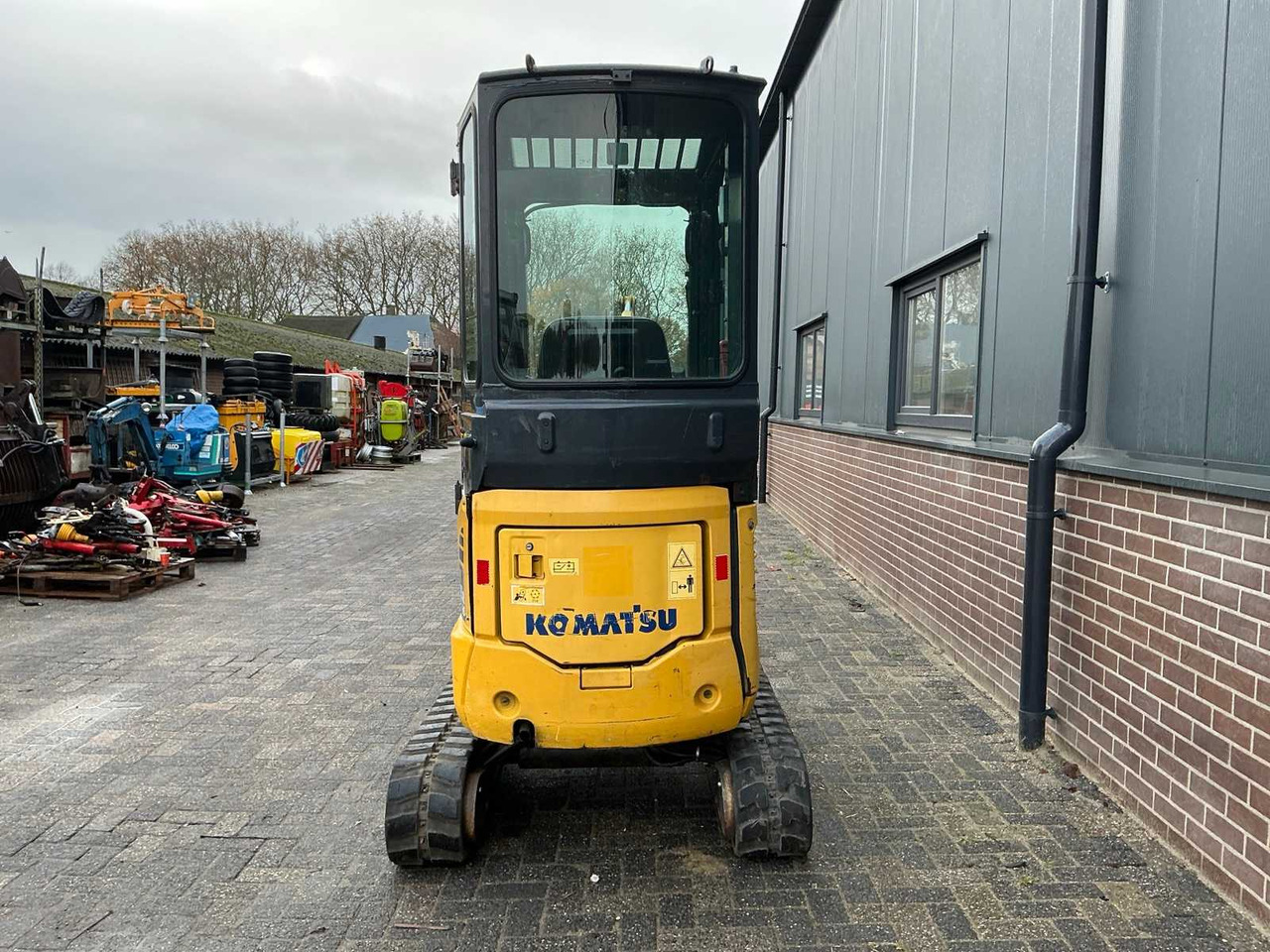 2014 KOMATSU 16R HS MINI EXCAVATOR - Minigraafmachine: afbeelding 4 2014 KOMATSU 16R HS MINI EXCAVATOR - Minigraafmachine: afbeelding 4