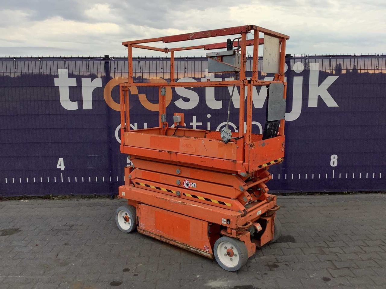 2014 - SKYJACK - SJ-III 3219 - SCISSOR LIFT - Hoogwerker: afbeelding 2 2014 - SKYJACK - SJ-III 3219 - SCISSOR LIFT - Hoogwerker: afbeelding 2