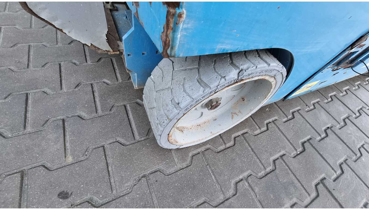 Hoogwerker 2015 GENIE GS 4047 AERIAL WORK PLATFORMS (ESN14015016): afbeelding 13