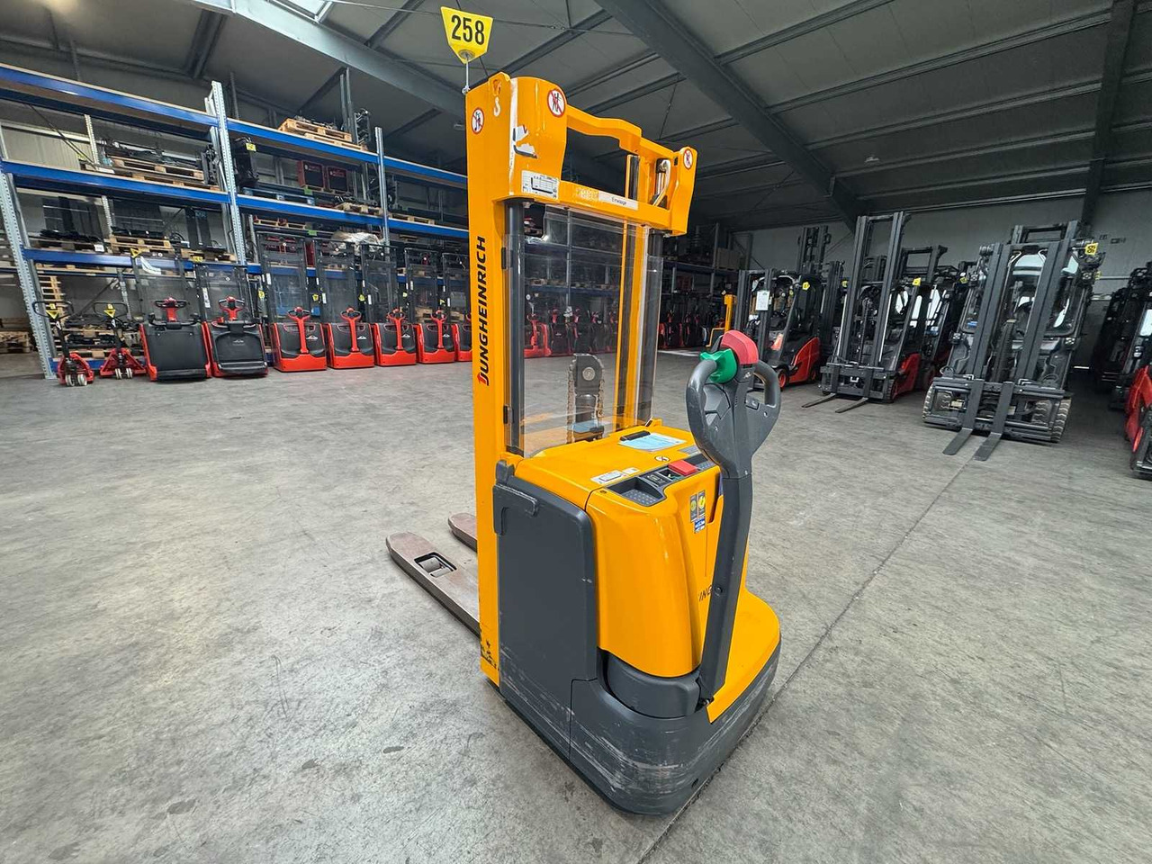 2015 JUNGHEINRICH EJC220 2,000KG STACKER PALLET TRUCK ANT FREE LIFT - Heftruck: afbeelding 4 2015 JUNGHEINRICH EJC220 2,000KG STACKER PALLET TRUCK ANT FREE LIFT - Heftruck: afbeelding 4