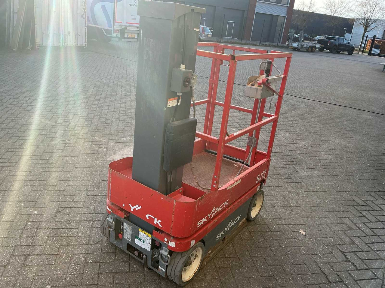 2015 SKYJACK SJ12 AERIAL PLATFORM - Hoogwerker: afbeelding 5 2015 SKYJACK SJ12 AERIAL PLATFORM - Hoogwerker: afbeelding 5