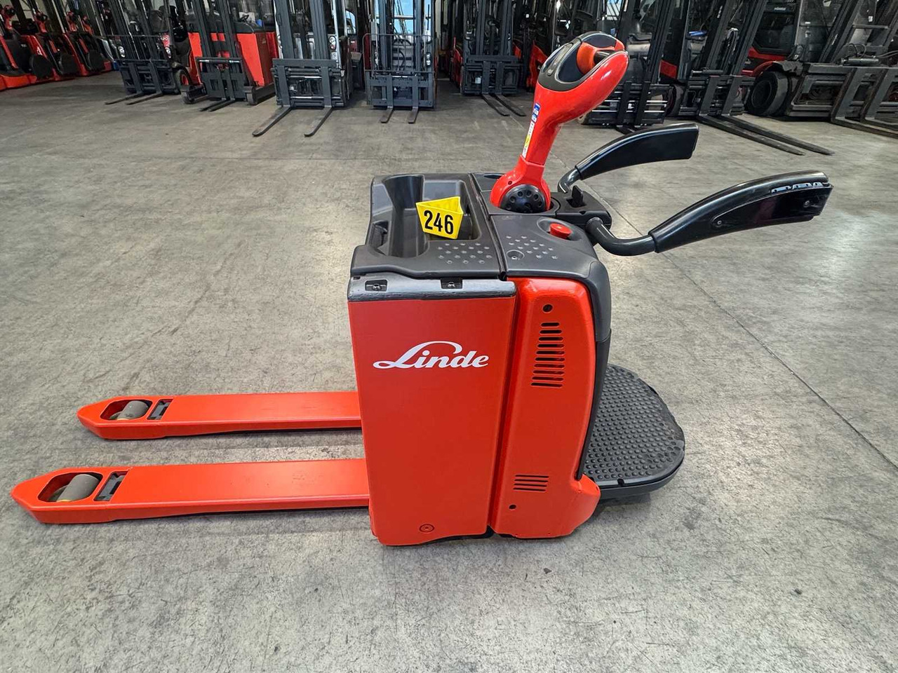 2017 S+UVV 07/2026 LINDE T20AP 2.000KG STACKER ELECTRIC PALLET TRUCK ANT - Heftruck: afbeelding 2 2017 S+UVV 07/2026 LINDE T20AP 2.000KG STACKER ELECTRIC PALLET TRUCK ANT - Heftruck: afbeelding 2